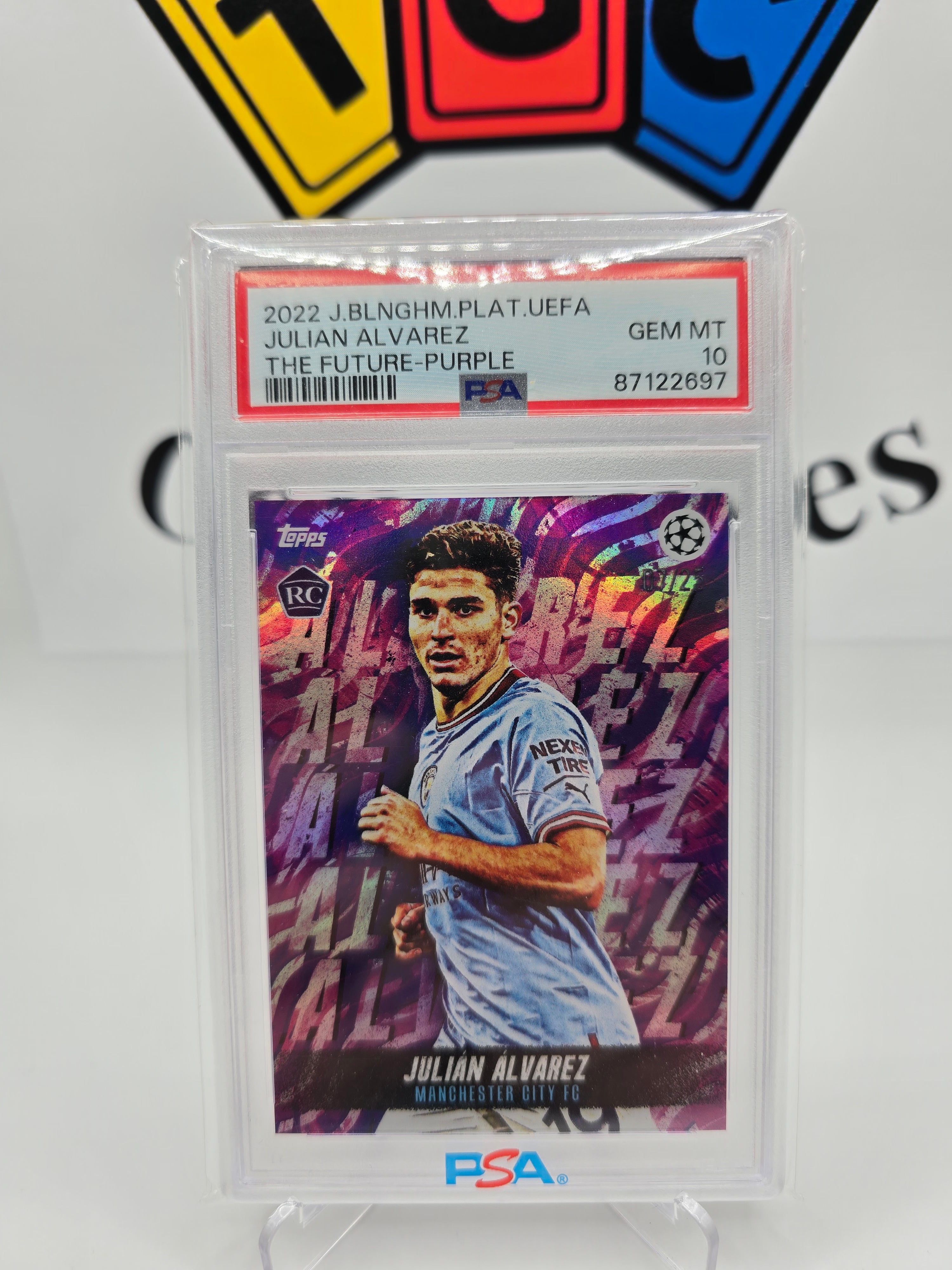 Topps Julian Alvarez Numbered 07/25 with autograph Psa10
