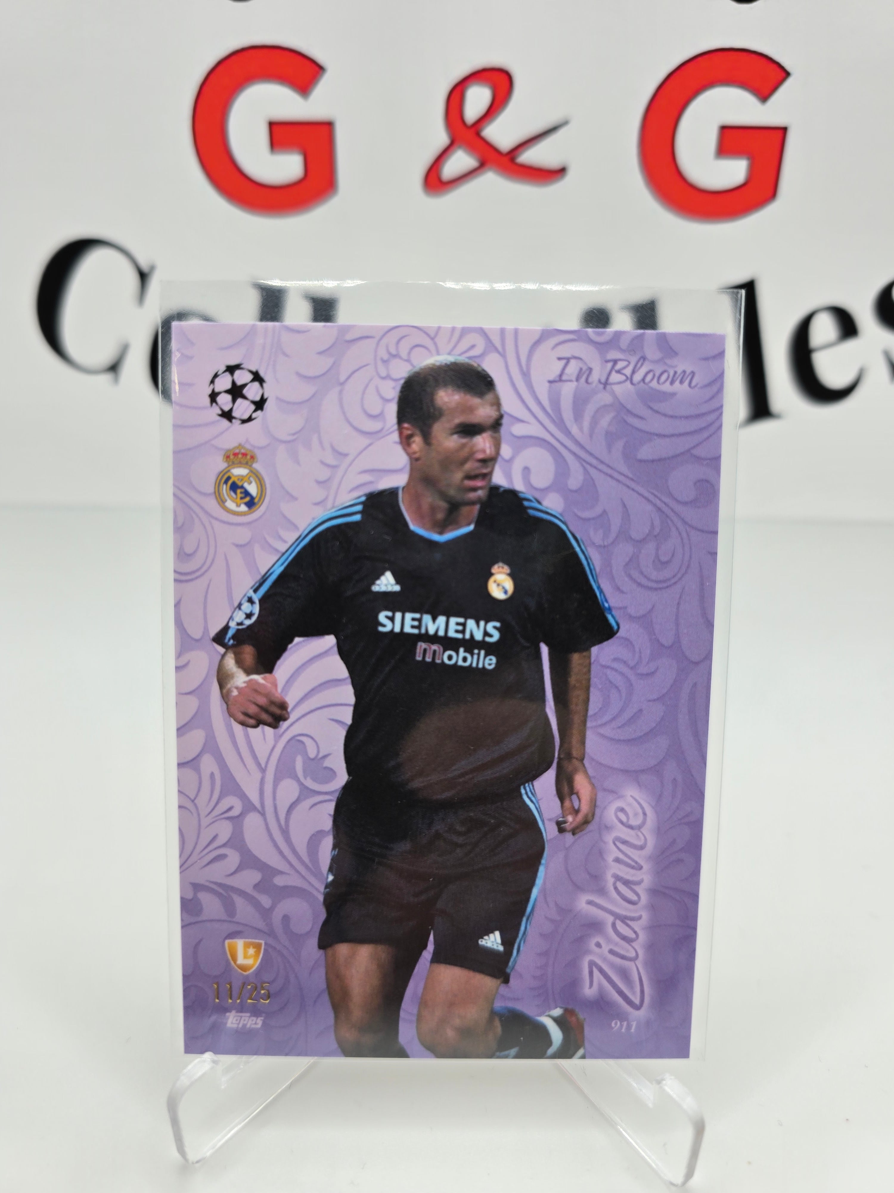 Topps Zinedine Zidane numbered 11/25