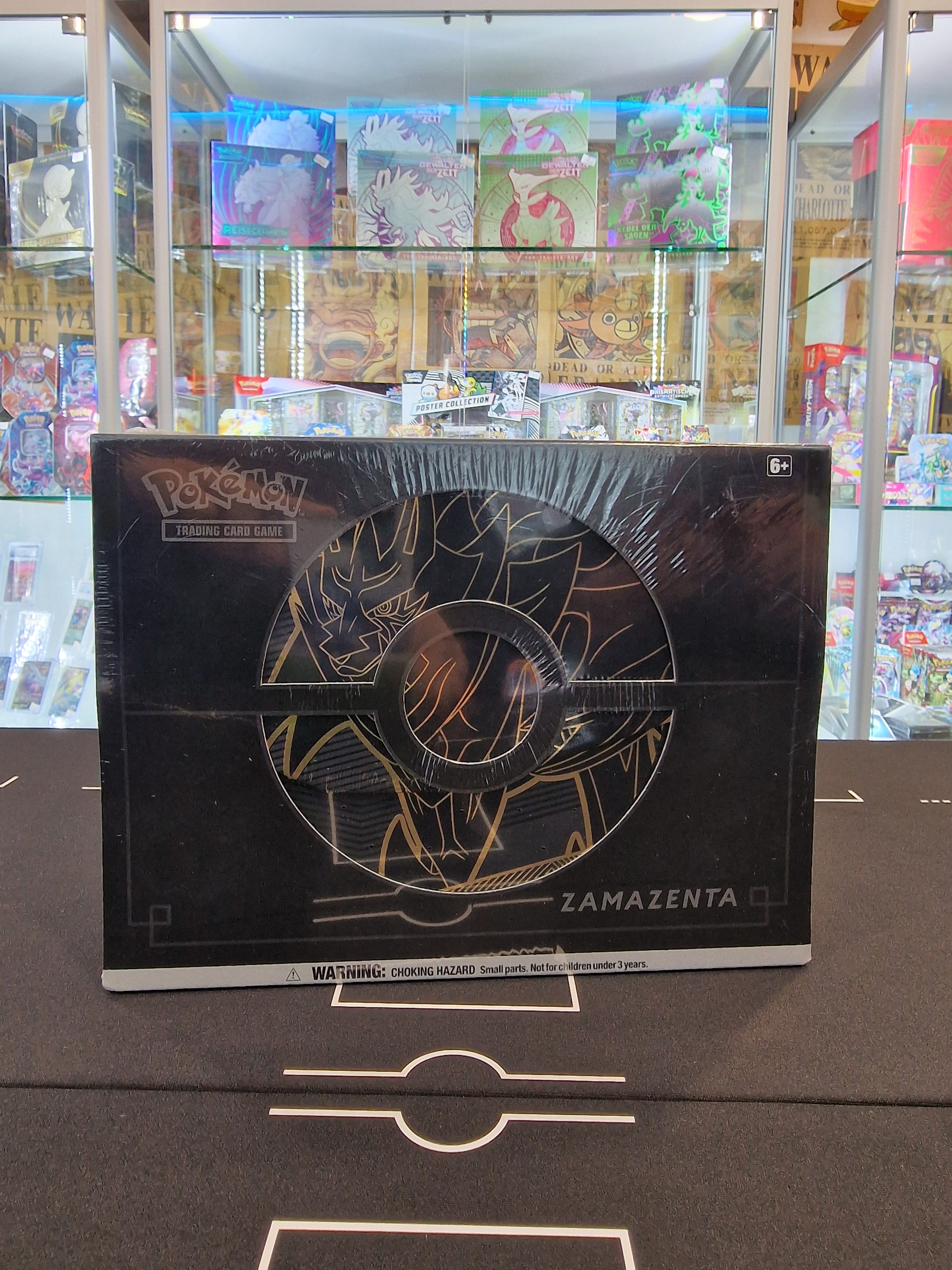 Pokémon Zamazenta ETB
